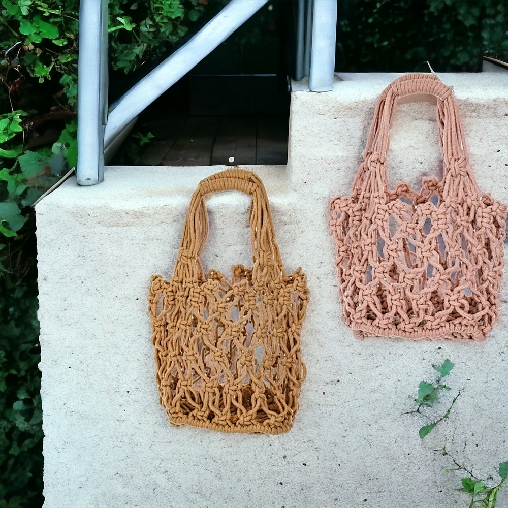 01905 Woven Bag